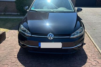 VW Golf 136.000 km 8.950 &euro; Gronau 48599