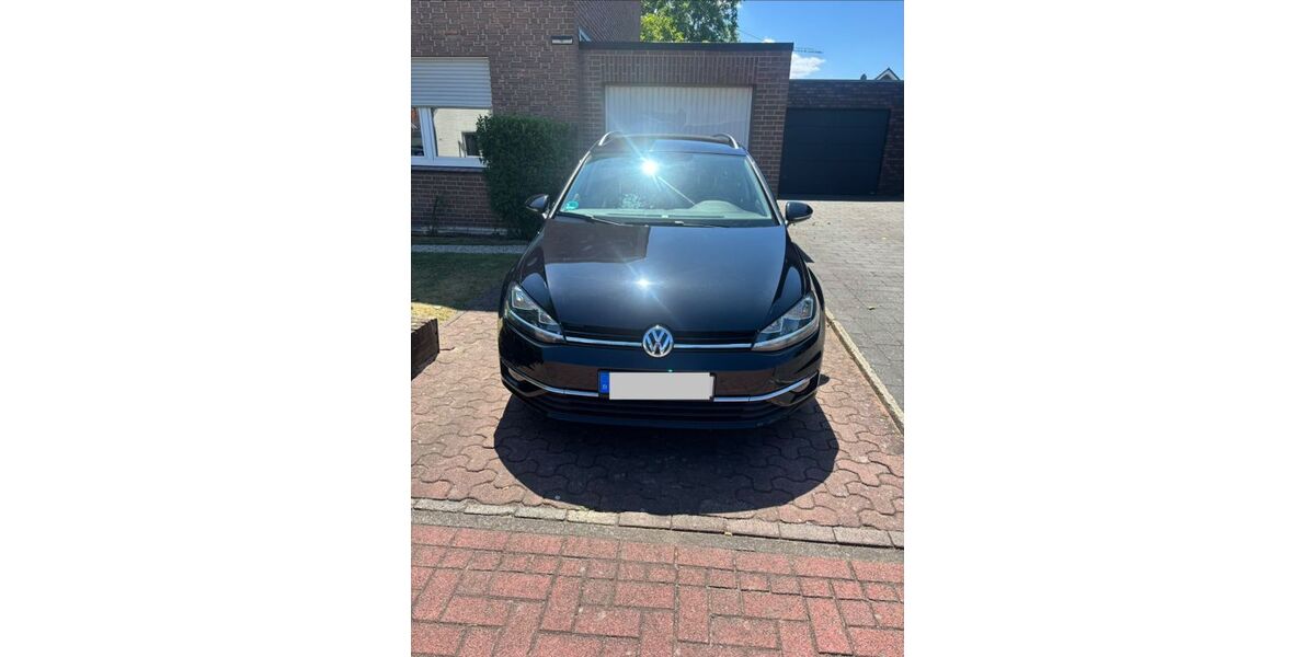 VW Golf 136.000 km 8.950 &euro; Gronau 48599