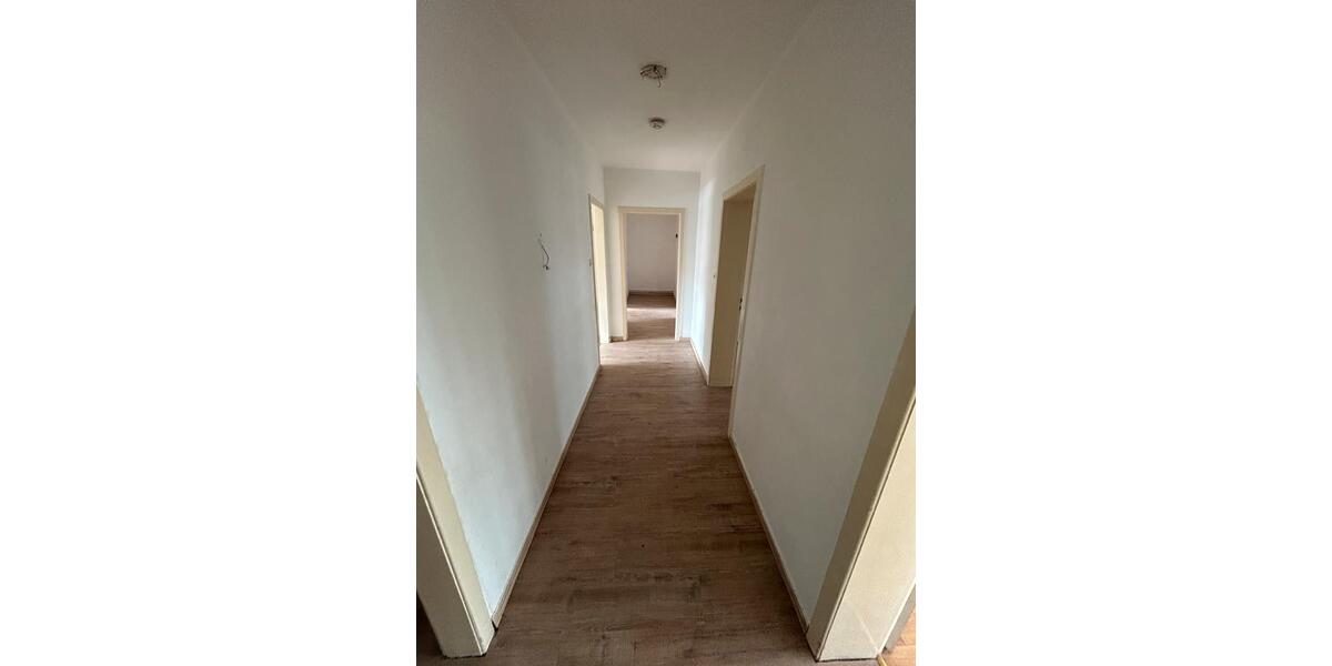 Etagenwohnung Lingen (Ems) - 4 Zimmer, 88 m&sup2;, 750&euro; | Angebot:25904810