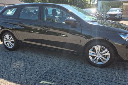 Peugeot 308 105.500 km 8.490 &euro; Nordhorn 48527