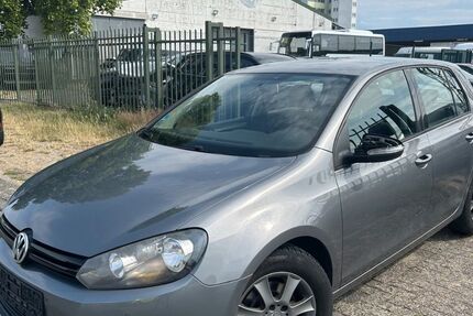 VW Golf 308.000 km 3.199 &euro; Gronau 48599