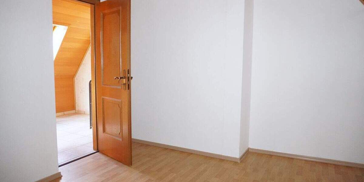 Doppelhaushälfte Lingen (Ems) Lingen - 4 Zimmer, 100 m&sup2;, 150.000&euro; | Angebot:25730097