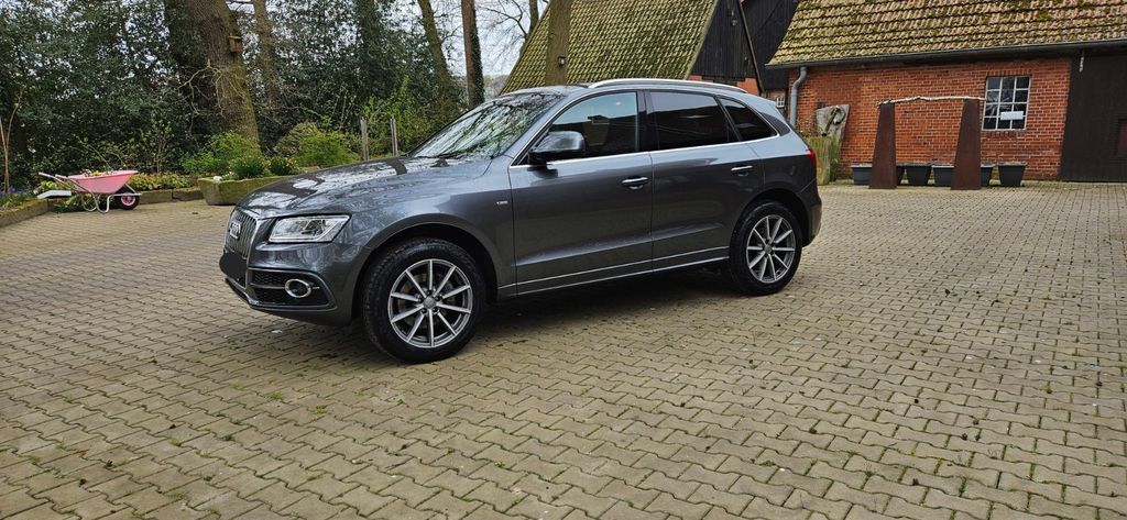 Audi Q5 222.000 km 13.990 &euro; Uelsen 49843