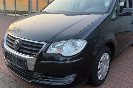 VW Touran 192.000 km 3.699 &euro; Nordhorn 48529