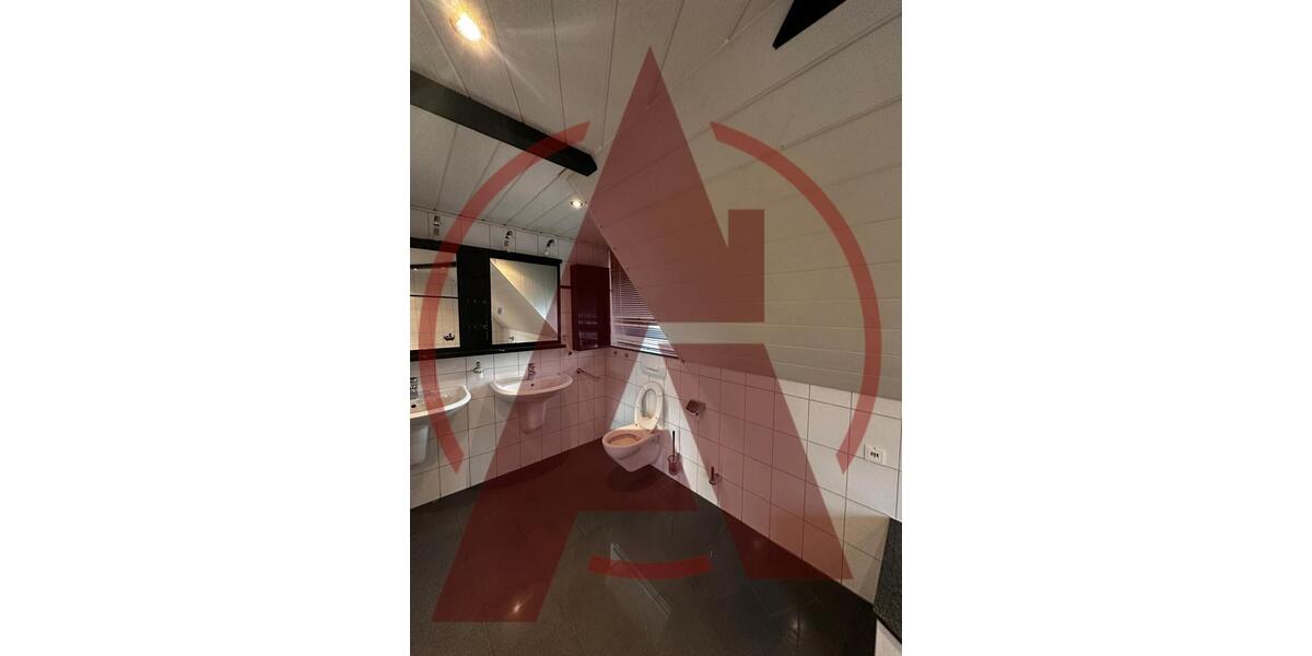 Einfamilienhaus Lingen (Ems) - 6 Zimmer, 140 m&sup2;, 1.150&euro; | Angebot:24845548