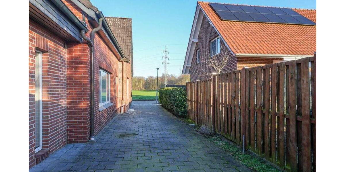 Einfamilienhaus Nordhorn Bakelde - 7 Zimmer, 223 m&sup2;, 385.000&euro; | Angebot:25683601