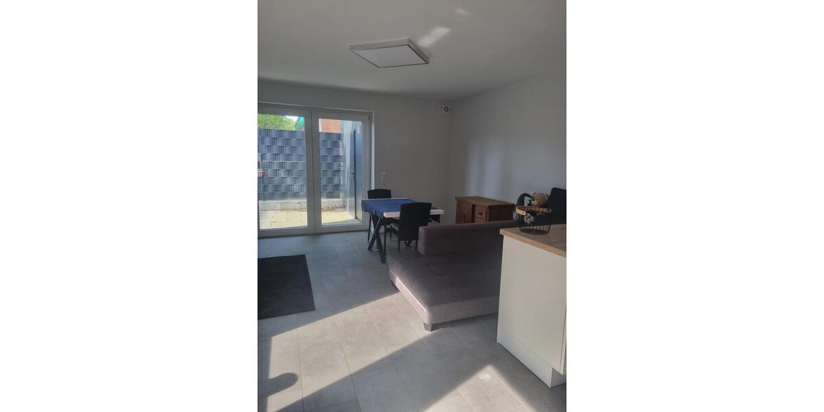 Doppelhaushälfte Neuenhaus - 4 Zimmer, 100 m&sup2;, 1.280&euro; | Angebot:26550062