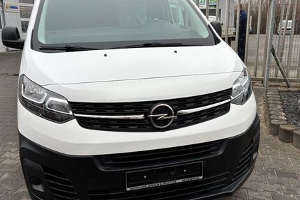 Opel Vivaro 39.500 km 24.990 &euro; Neuenhaus 49828
