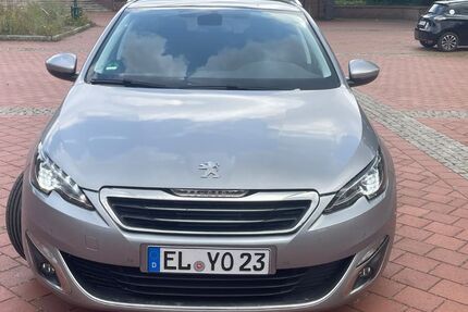Peugeot 308 289.000 km 3.999 &euro; Geeste 49744