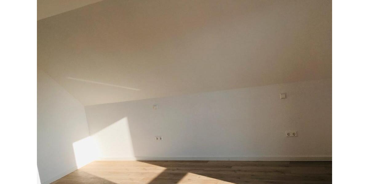 Dachgeschoßwohnung Lingen (Ems) - 3.5 Zimmer, 79 m&sup2;, 850&euro; | Angebot:26633449