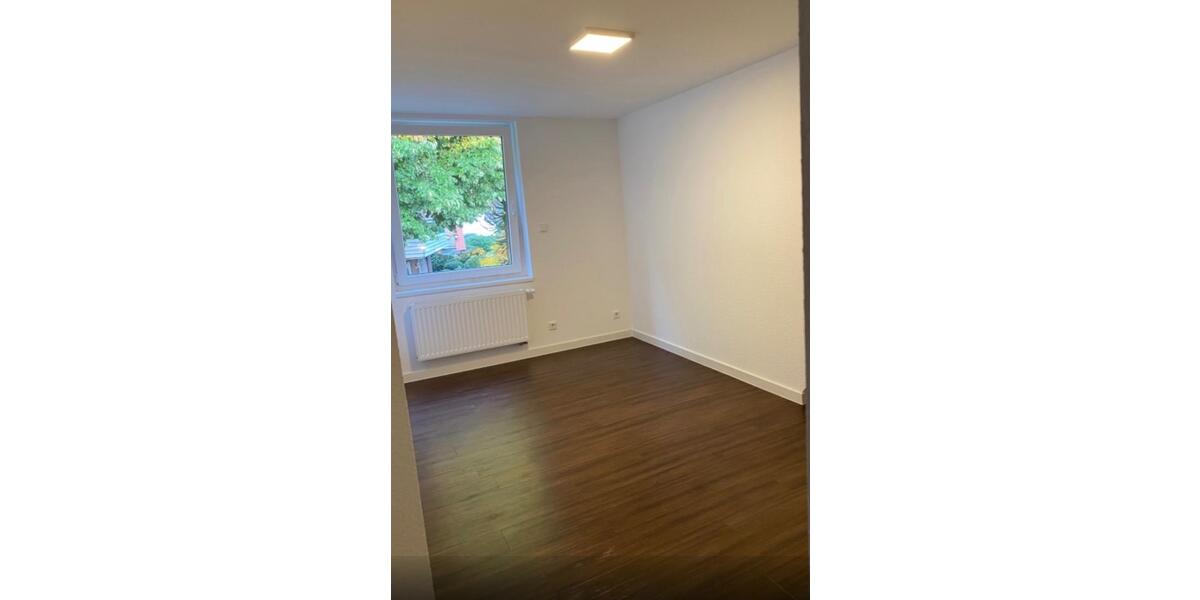 Etagenwohnung Lingen (Ems) Damaschke - 4 Zimmer, 70 m&sup2;, 275&euro; | Angebot:25867752