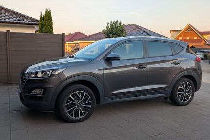 Hyundai TUCSON 73.000 km 17.900 &euro; Spelle 48480