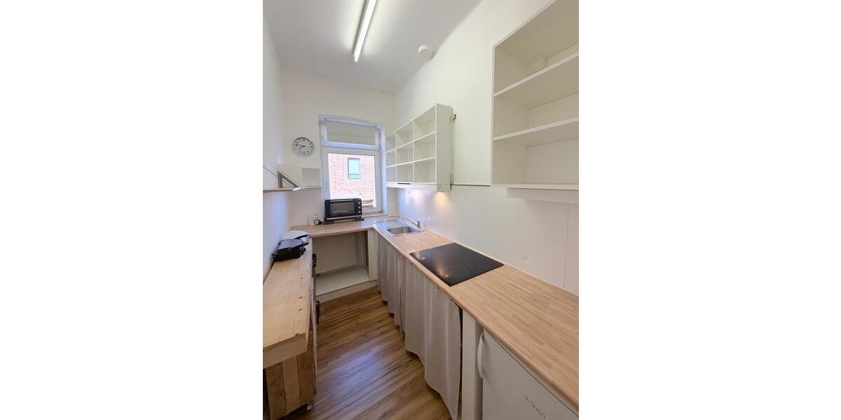 Etagenwohnung Gronau (Westfahlen) - 2 Zimmer, 83 m&sup2;, 700&euro; | Angebot:26003536