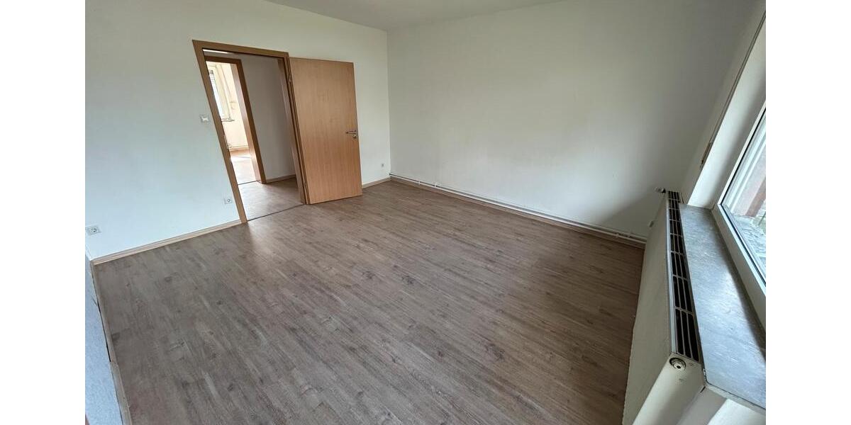 Etagenwohnung Lingen (Ems) - 4 Zimmer, 88 m&sup2;, 750&euro; | Angebot:25904810