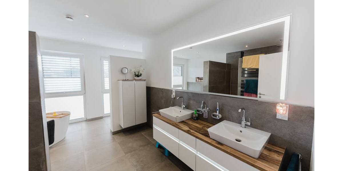 Einfamilienhaus Nordhorn - 7 Zimmer, 291 m&sup2;, 649.000&euro; | Angebot:25666757