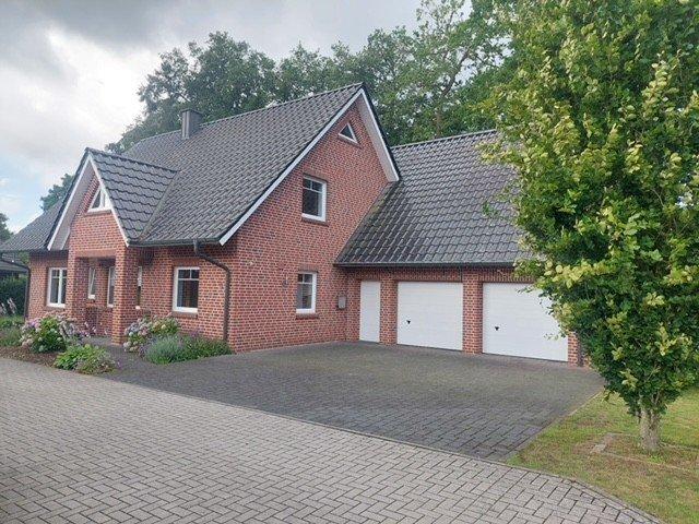 Einfamilienhaus Uelsen - 9 Zimmer, 155 m&sup2;, 449.000&euro; | Angebot:26665575