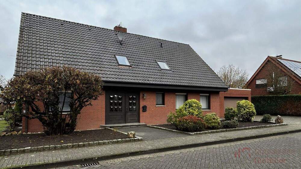 Einfamilienhaus Salzbergen - 9 Zimmer, 241 m&sup2;, 330.000&euro; | Angebot:25698292