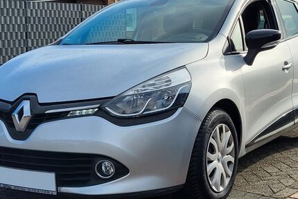 Renault Clio 148.000 km 5.900 &euro; Twist 49767