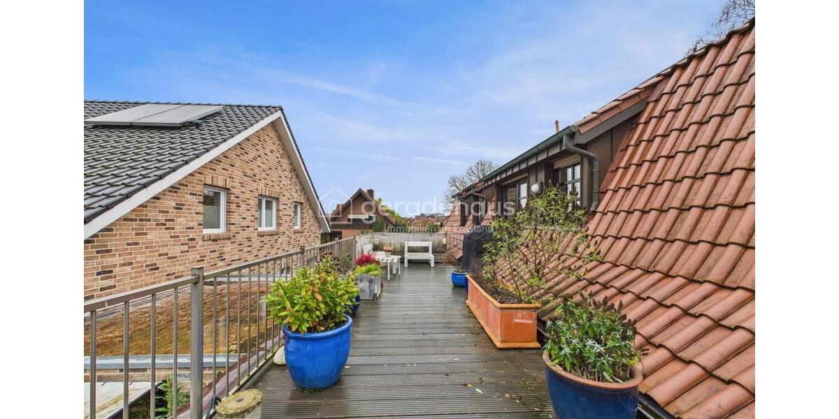 Dachgeschoßwohnung Lingen (Ems) Damaschke - 6.5 Zimmer, 190 m&sup2;, 1.450&euro; | Angebot:24184754