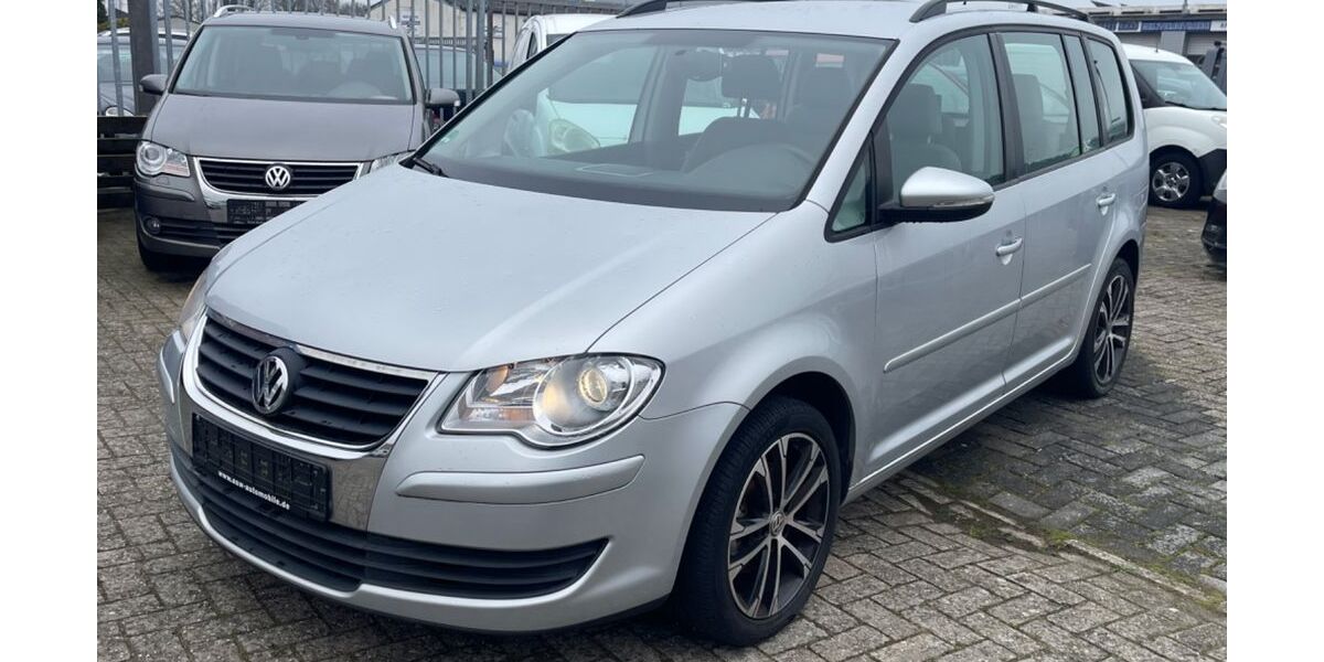 VW Touran 219.000 km 1.850 &euro; Nordhorn 48529