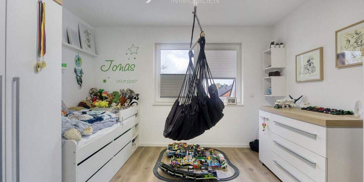 Reihenmittelhaus Ochtrup - 5 Zimmer, 150 m&sup2;, 599.000&euro; | Angebot:25864378