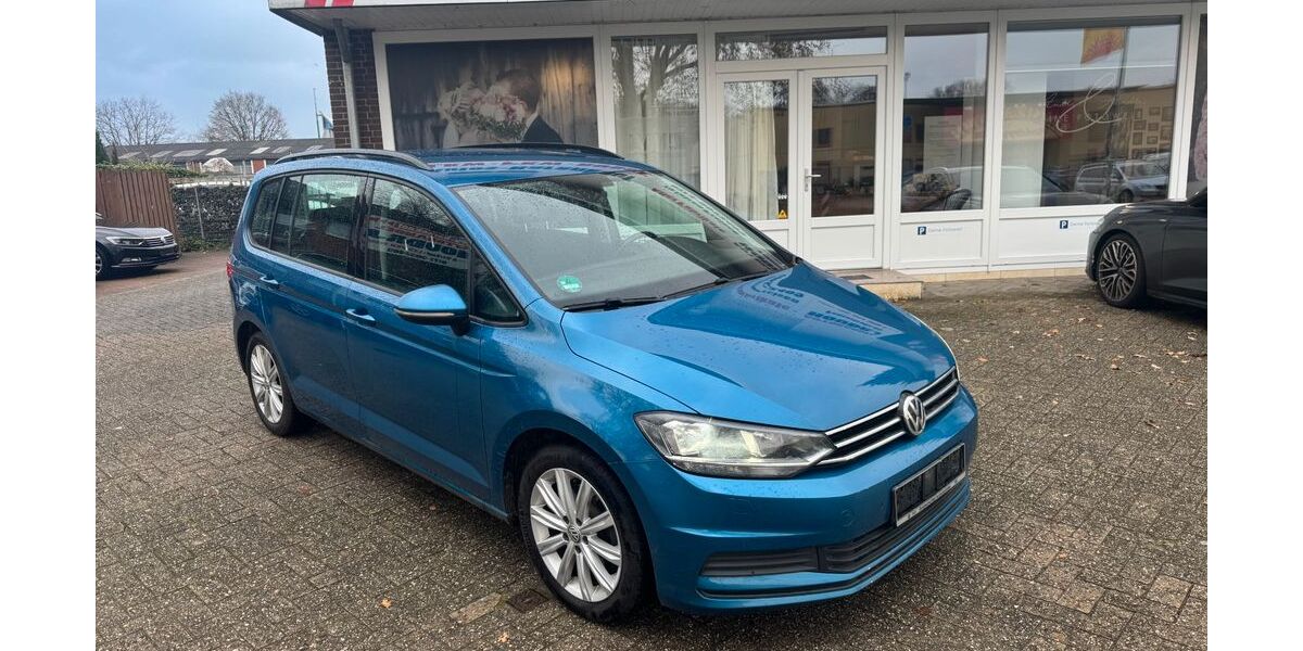 VW Touran 196.000 km 9.499 &euro; Nordhorn 48529