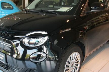 Fiat 500e 12.400 km 21.790 &euro; Lingen - Baccum 49811