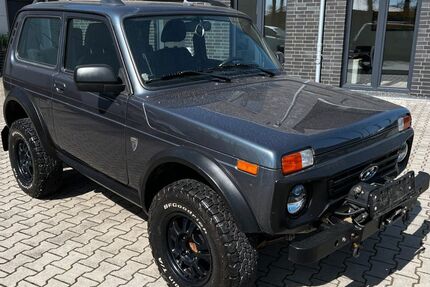 Lada Niva 21.000 km 15.949 &euro; Neuenhaus 49828