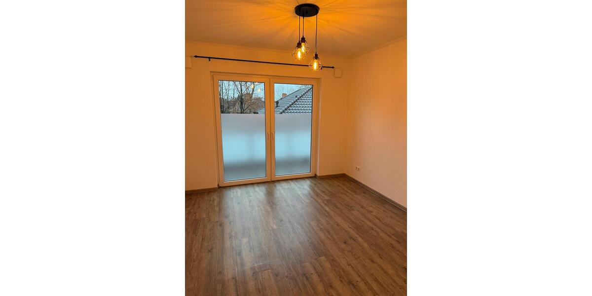 Einfamilienhaus Lingen (Ems) Gauerbach - 2 Zimmer, 84 m&sup2;, 900&euro; | Angebot:23797027