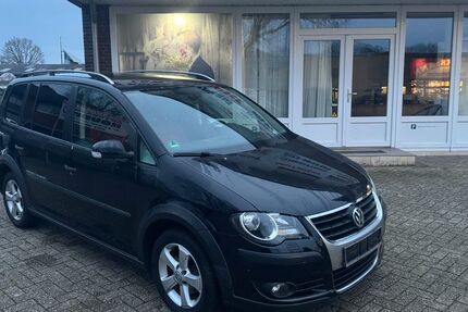 VW Touran 197.000 km 5.999 &euro; Nordhorn 48529