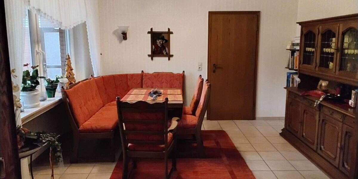 Einfamilienhaus Gronau Epe - 8 Zimmer, 215 m&sup2;, 405.000&euro; | Angebot:25776013