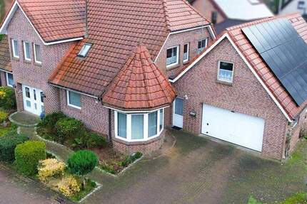 Haus Uelsen - 9 Zimmer, 220 m&sup2;, 444.000&euro; | Angebot:25730253