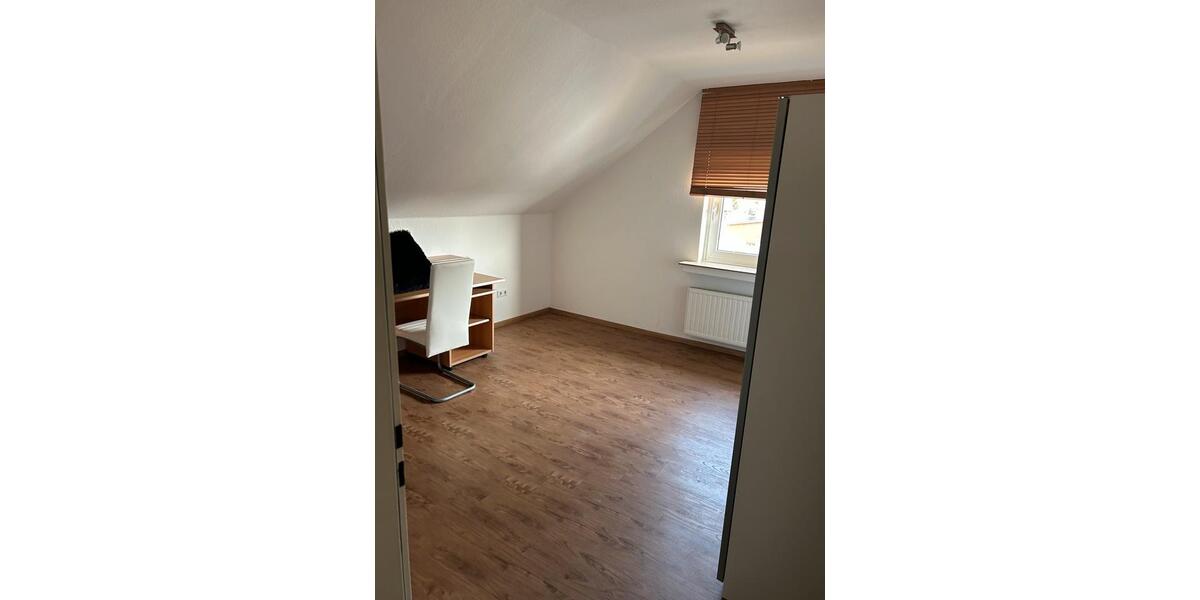 Dachgeschoßwohnung Gronau (Westfahlen) - 2 Zimmer, 50 m&sup2;, 700&euro; | Angebot:26030042