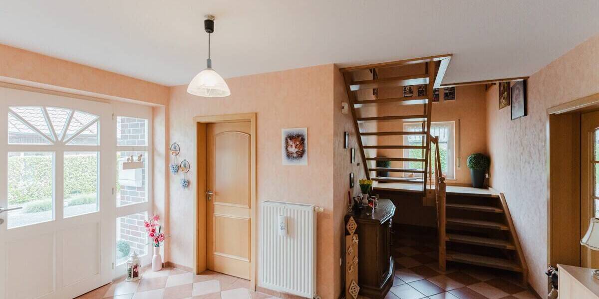 Bungalow Lage - 5 Zimmer, 177 m&sup2;, 395.000&euro; | Angebot:26569171