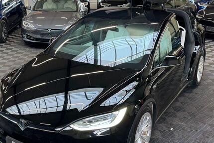 Tesla Model X 104.444 km 42.750 &euro; Emsbüren 48488