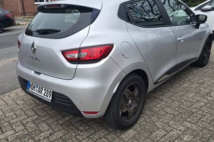Renault Clio 90.000 km 8.200 &euro; Ochtrup 48607