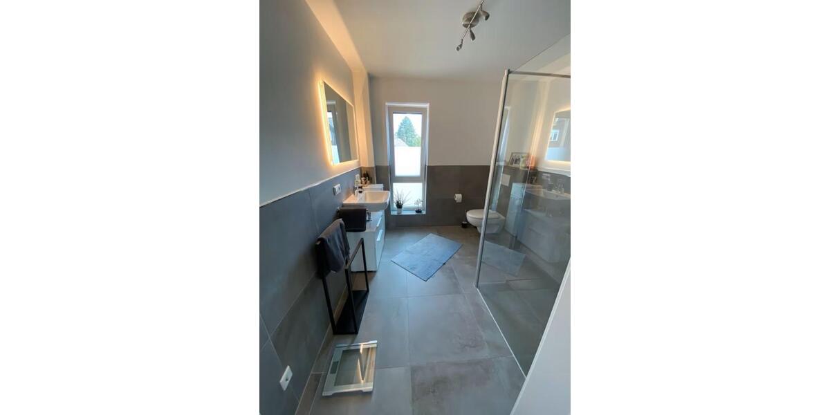 Etagenwohnung Lingen (Ems) Damaschke - 3 Zimmer, 95 m&sup2;, 950&euro; | Angebot:25715092