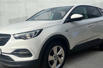 Opel Grandland (X) 82.795 km 12.780 &euro; Nordhorn 48529