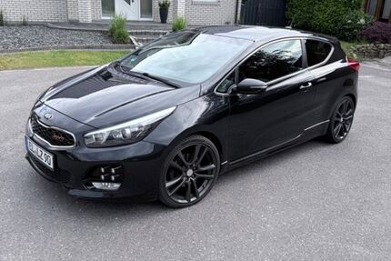 Kia pro ceed / ProCeed 116.000 km 6.500 &euro; Twist 49767