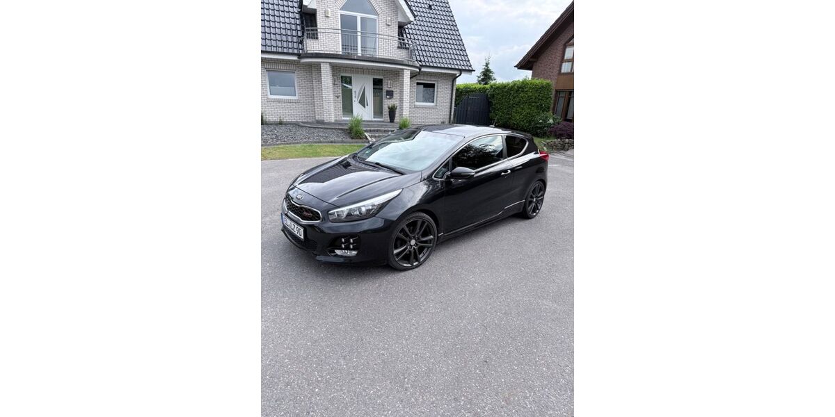Kia pro ceed / ProCeed 116.000 km 6.500 &euro; Twist 49767
