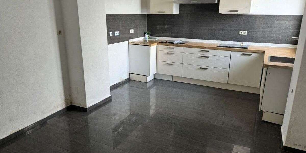 Etagenwohnung Gronau - 8 Zimmer, 140 m&sup2;, 4.000&euro; | Angebot:26188471