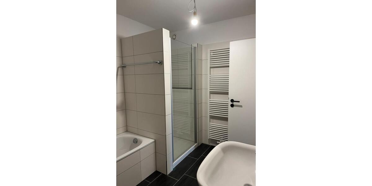 Dachgeschoßwohnung Lingen (Ems) - 3 Zimmer, 89 m&sup2;, 890&euro; | Angebot:26007346