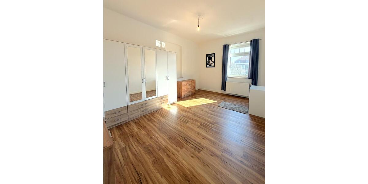 Etagenwohnung Gronau (Westfahlen) - 2 Zimmer, 83 m&sup2;, 700&euro; | Angebot:26003536