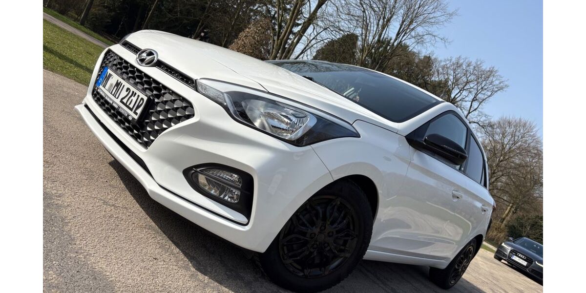 Hyundai i20 100.000 km 8.950 &euro; Gronau 48599