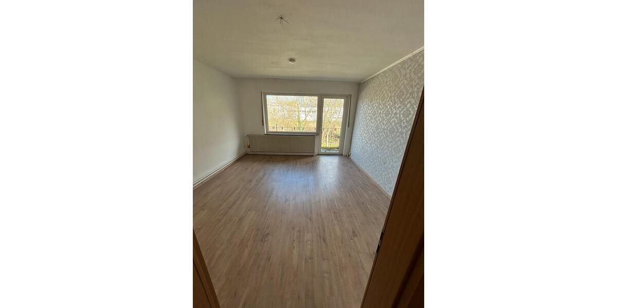 Etagenwohnung Lingen (Ems) - 4 Zimmer, 88 m&sup2;, 750&euro; | Angebot:25904810