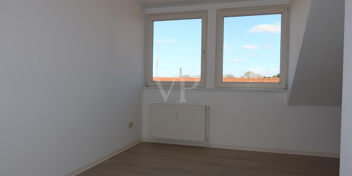 Frisch renovierte 3-Zimmer-Wohnung mit Einbauküche - Dachgeschoßwohnung Emsbüren | Angebot:26943003