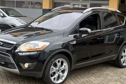 Ford Kuga 158.000 km 7.999 &euro; Nordhorn 48529