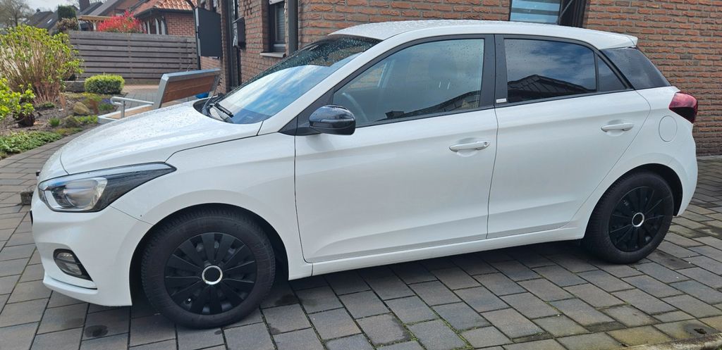 Hyundai i20 86.500 km 10.450 &euro; Nordhorn 48529