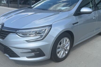 Renault Megane 62.500 km 15.898 &euro; Nordhorn 48531