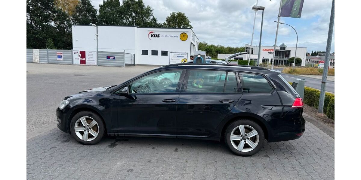 VW Golf 239.000 km 5.499 &euro; Geeste 49744